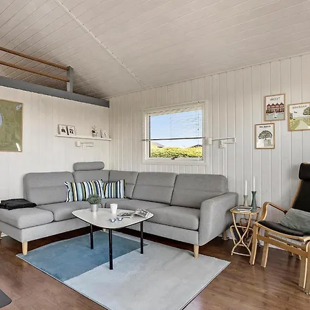 3 Bedroom Gorgeous Home In Ebeltoft *